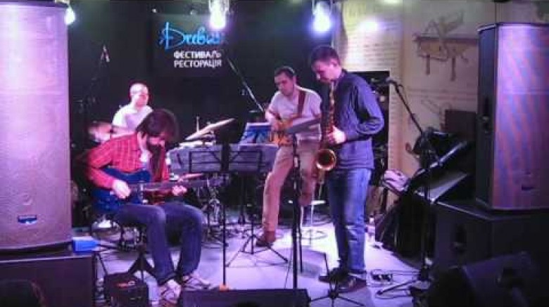 Deep Tone Project - Air Shortage