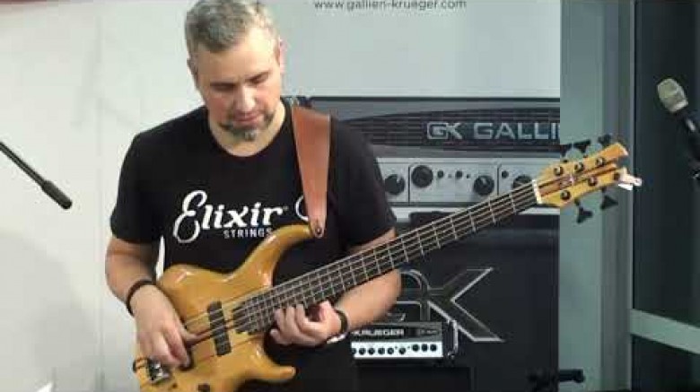 Triko) - Stella By *****